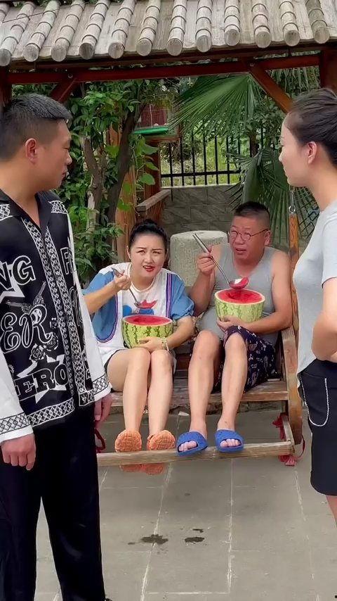 夫妻 吃瓜,揭秘娱乐圈背后的甜蜜与苦涩
