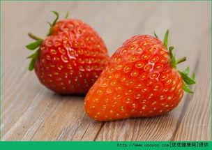 吃哈密瓜草莓,夏日果香盛宴